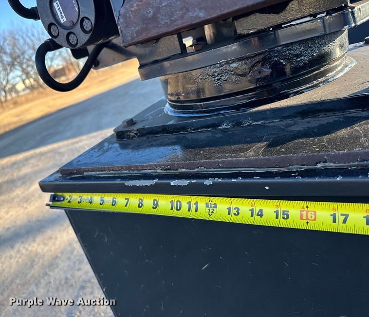 image for item FB0532 2010 Dodge Ram 3500 Crew Cab utility bed pickup truck