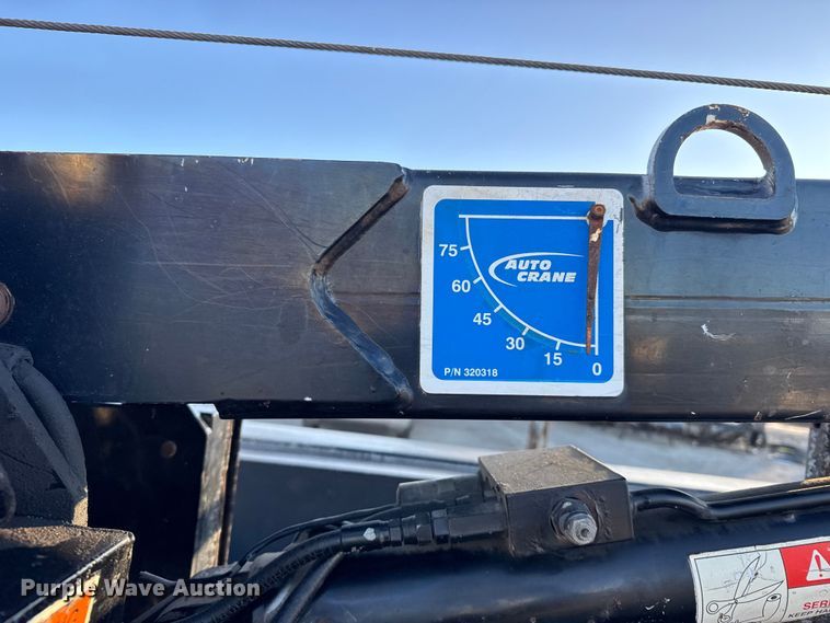 image for item FB0532 2010 Dodge Ram 3500 Crew Cab utility bed pickup truck