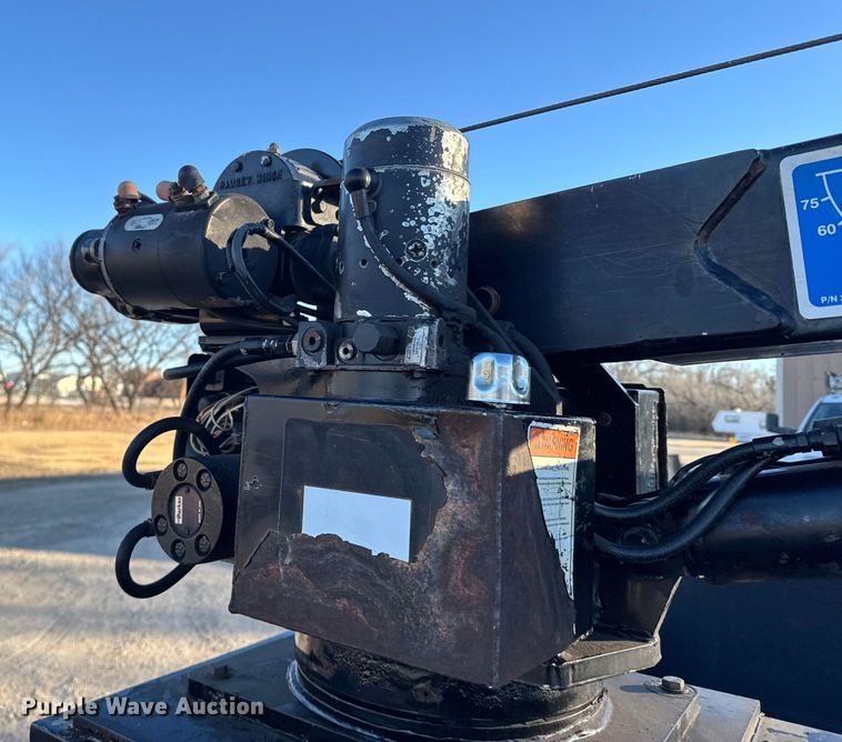 image for item FB0532 2010 Dodge Ram 3500 Crew Cab utility bed pickup truck