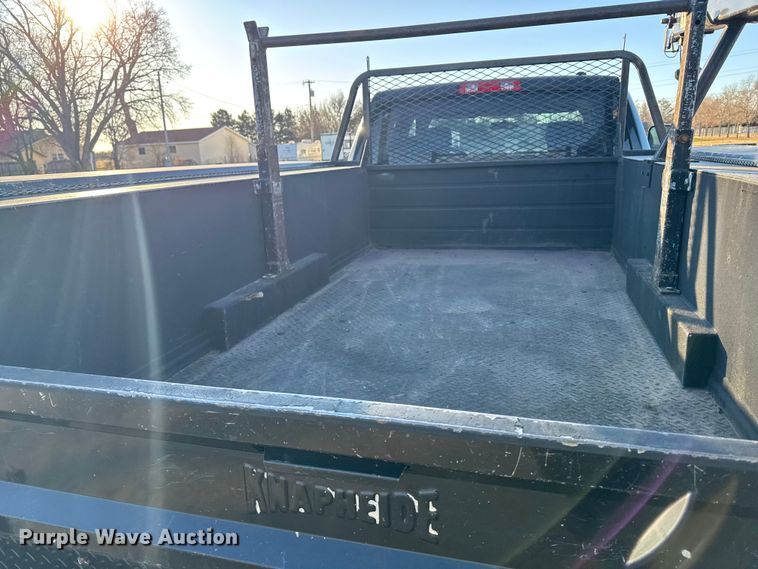 image for item FB0532 2010 Dodge Ram 3500 Crew Cab utility bed pickup truck