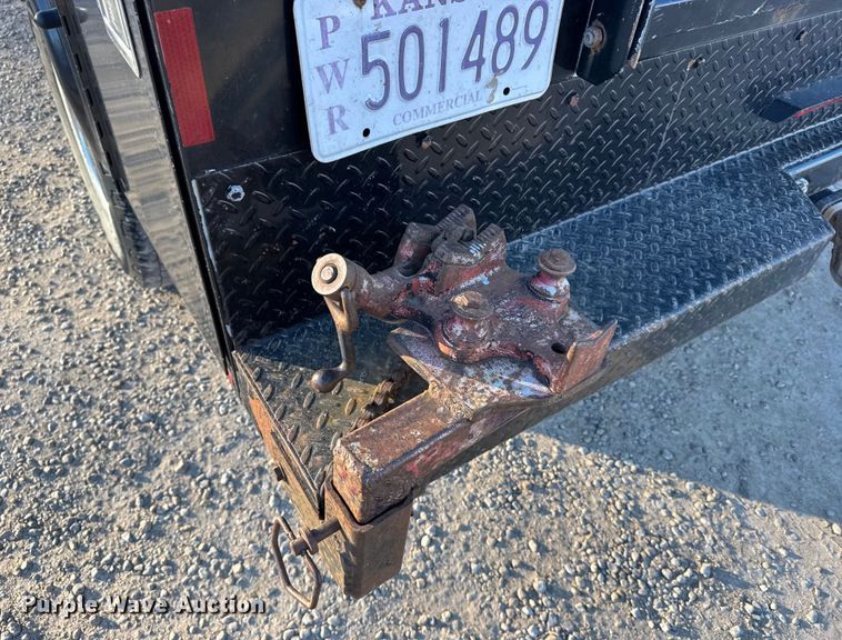 image for item FB0532 2010 Dodge Ram 3500 Crew Cab utility bed pickup truck