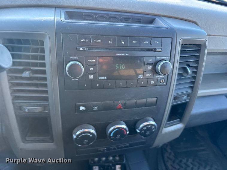 image for item FB0532 2010 Dodge Ram 3500 Crew Cab utility bed pickup truck