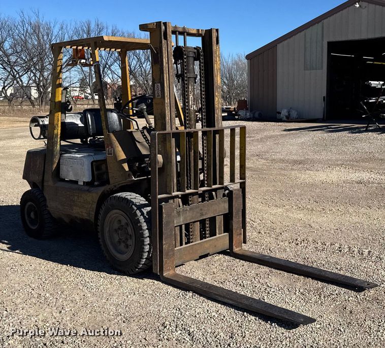 image for item FB0537 Toyota FG30 forklift