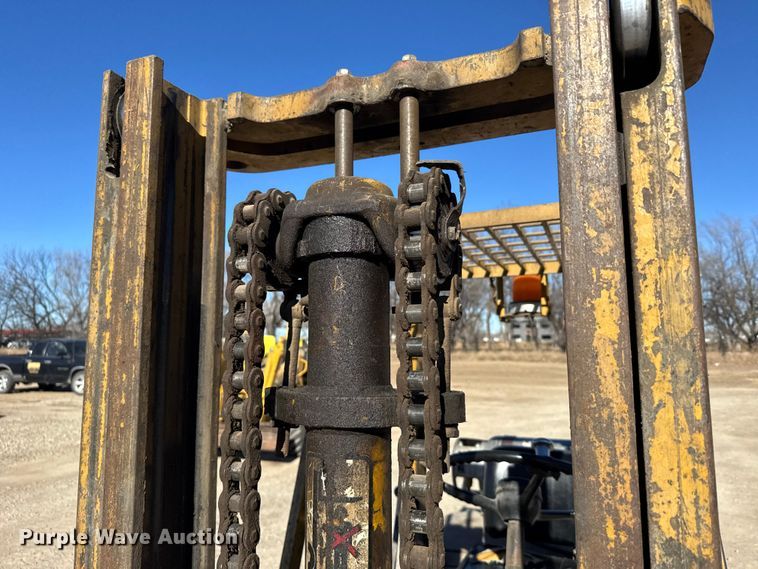 image for item FB0537 Toyota FG30 forklift