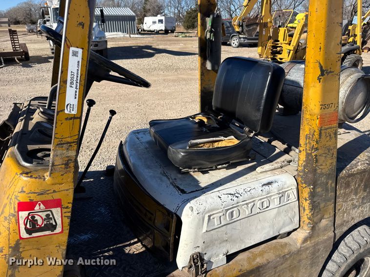 image for item FB0537 Toyota FG30 forklift