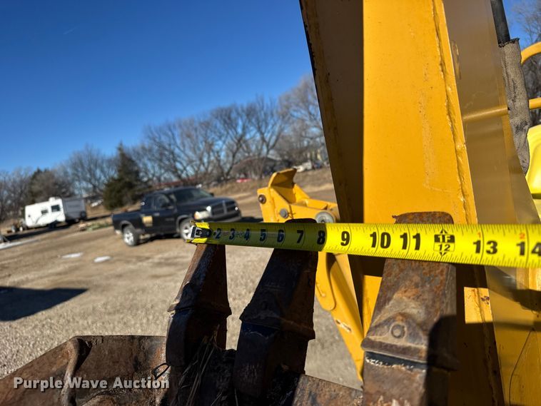 image for item FB0538 2012 Vermeer RTX550 trencher with equipment trailer