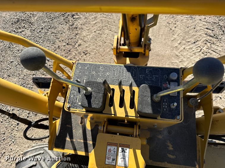 image for item FB0538 2012 Vermeer RTX550 trencher with equipment trailer