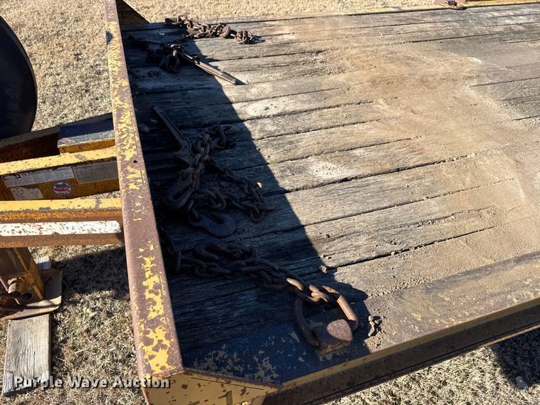 image for item FB0538 2012 Vermeer RTX550 trencher with equipment trailer