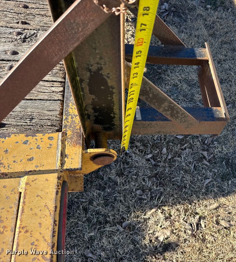 image for item FB0538 2012 Vermeer RTX550 trencher with equipment trailer