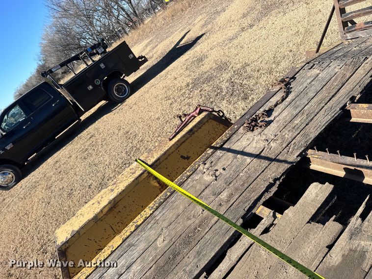 image for item FB0538 2012 Vermeer RTX550 trencher with equipment trailer