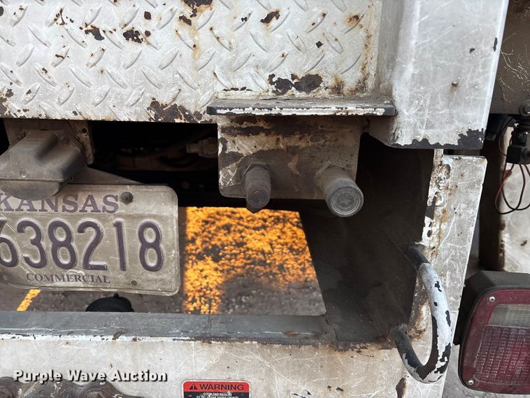 image for item FG1601 2005 International 4300 bucket truck