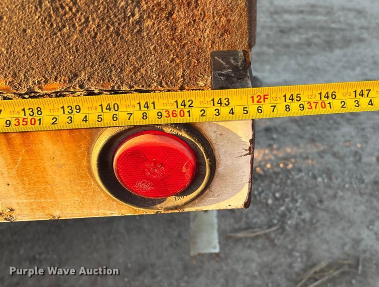 image for item FG1601 2005 International 4300 bucket truck