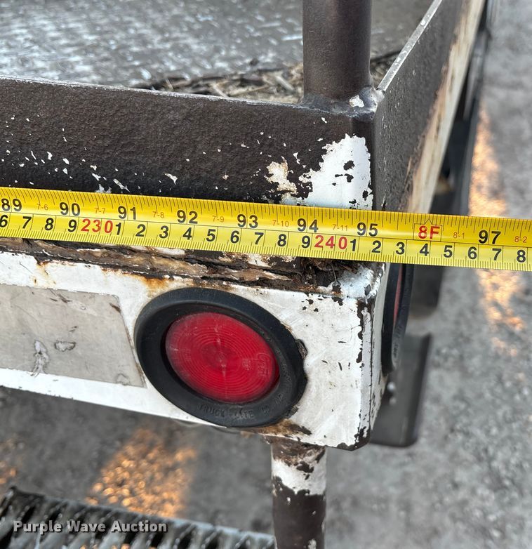 image for item FG1601 2005 International 4300 bucket truck