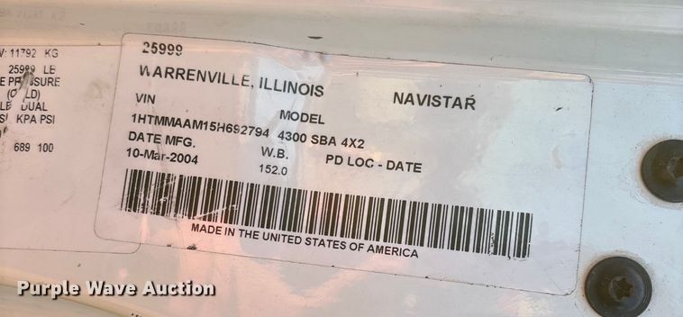 image for item FG1601 2005 International 4300 bucket truck