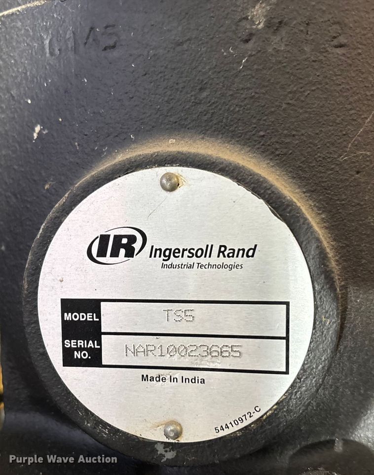 image for item FG1639 2013 Ingersoll rand TSN4N5 air compressor