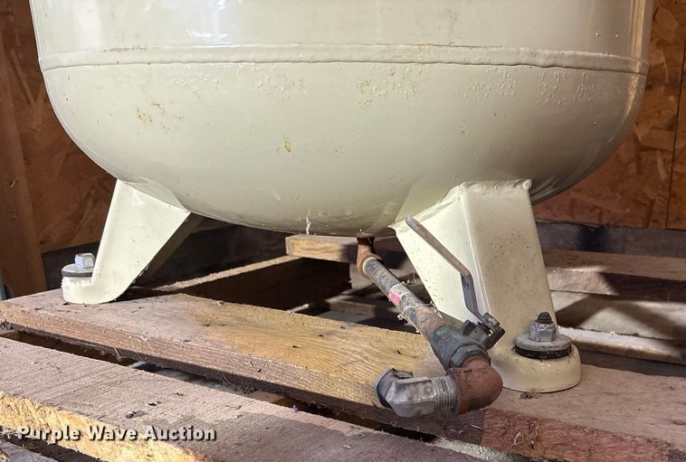 image for item FG1639 2013 Ingersoll rand TSN4N5 air compressor