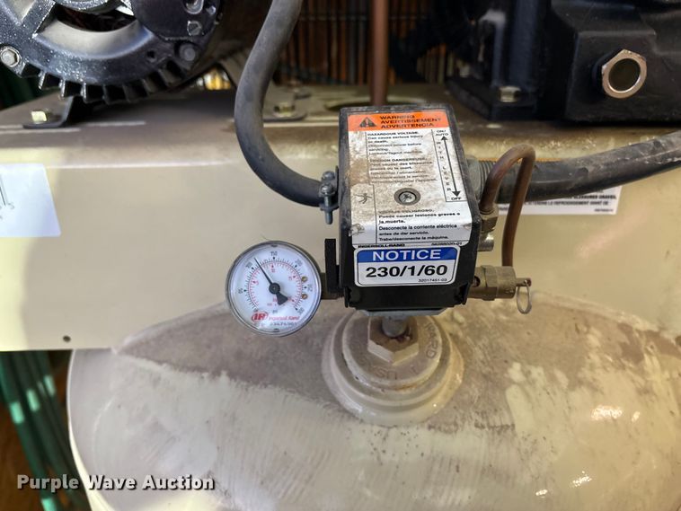 image for item FG1639 2013 Ingersoll rand TSN4N5 air compressor