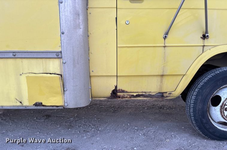 image for item FG1640 1989 GMC Vandura 3500 box truck