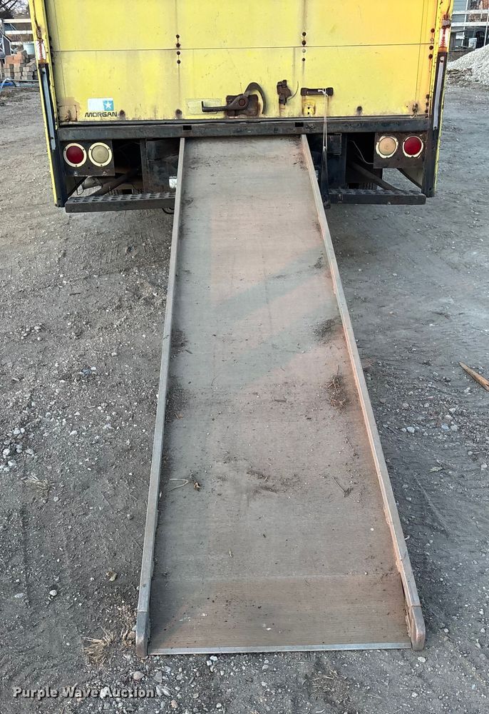 image for item FG1640 1989 GMC Vandura 3500 box truck