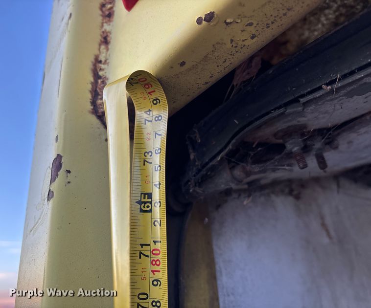 image for item FG1640 1989 GMC Vandura 3500 box truck