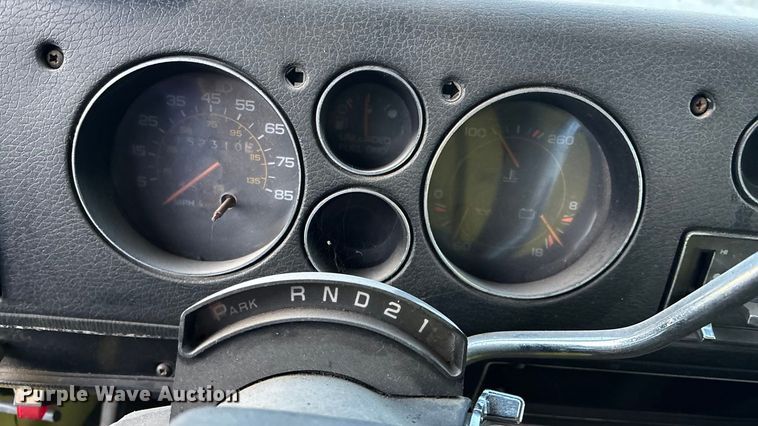 image for item FG1640 1989 GMC Vandura 3500 box truck