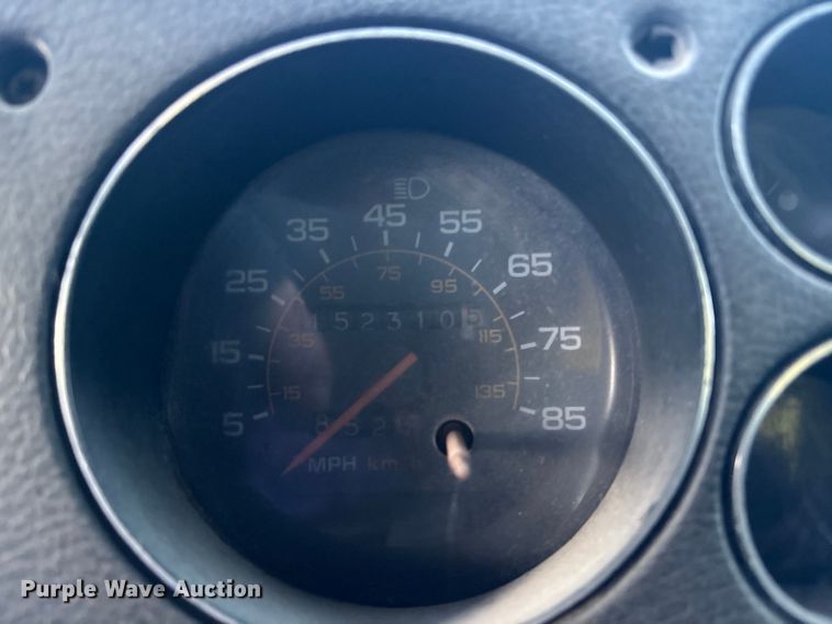 image for item FG1640 1989 GMC Vandura 3500 box truck