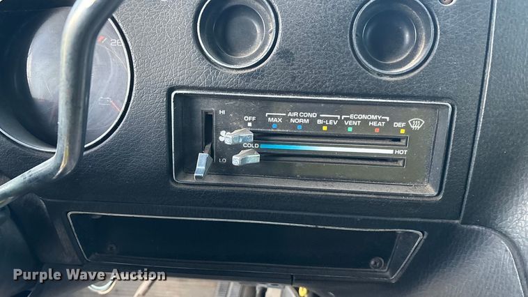 image for item FG1640 1989 GMC Vandura 3500 box truck