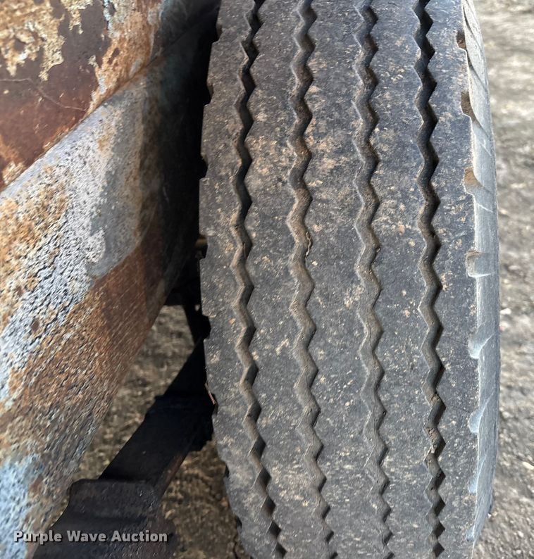 image for item FG1641 1968 Wells Cargo enclosed cargo trailer