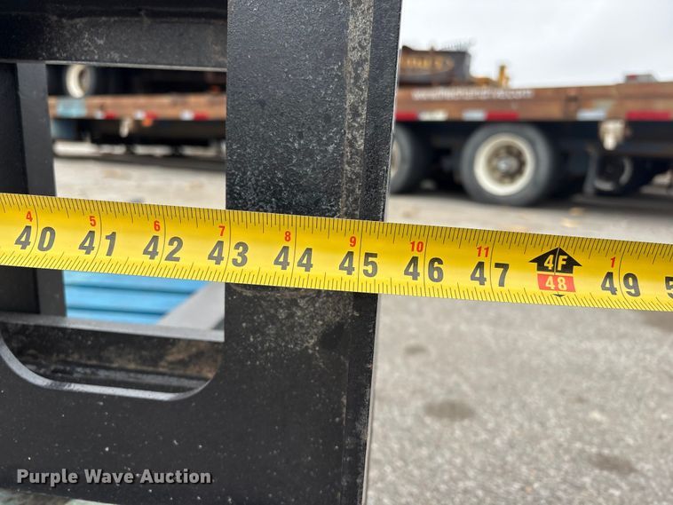 image for item FG2511 2025 Giyi skid steer forks