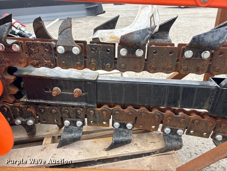 image for item FG2553 2025 GIYI D39 skid steer trencher