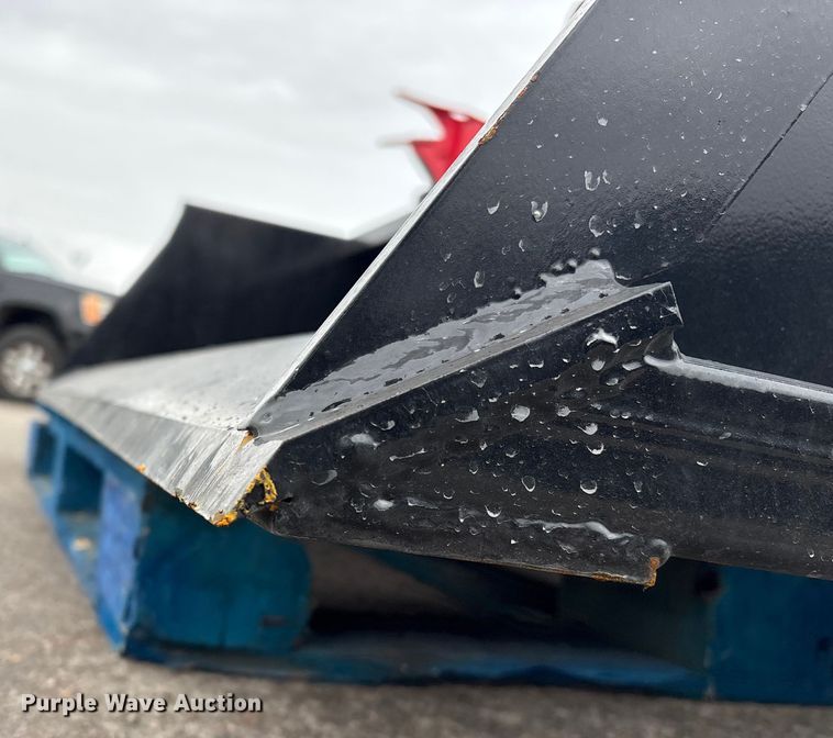 image for item FG2555 2025 GIYI VB59 skid steer vibratory screening bucket