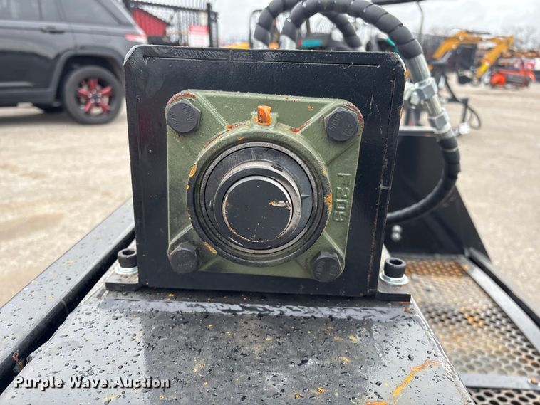 image for item FG2555 2025 GIYI VB59 skid steer vibratory screening bucket