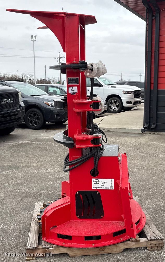 image for item FG2556 2025 GIYI FB30  skid steer feller buncher