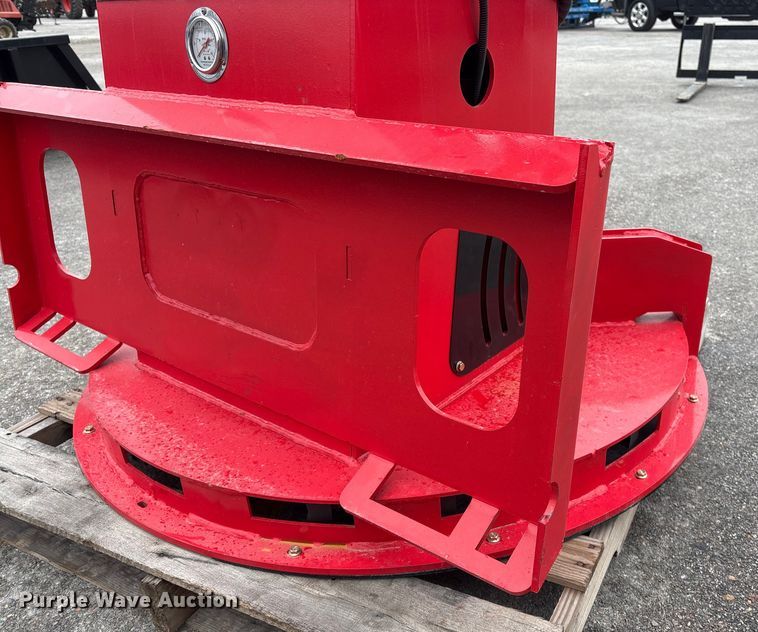 image for item FG2556 2025 GIYI FB30  skid steer feller buncher