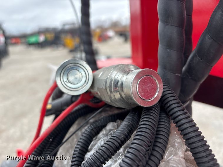 image for item FG2556 2025 GIYI FB30  skid steer feller buncher