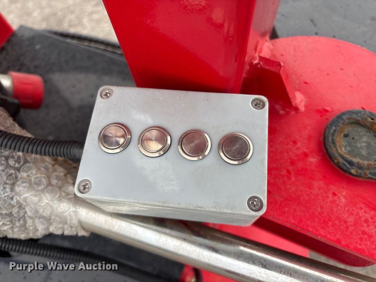 image for item FG2556 2025 GIYI FB30  skid steer feller buncher