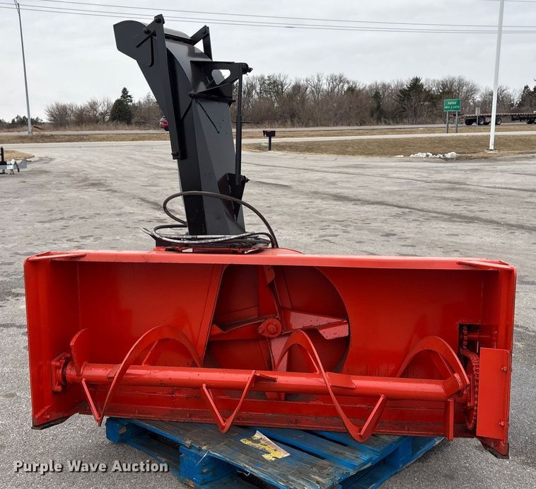 image for item FG2562 Kubota L2174A snow blower