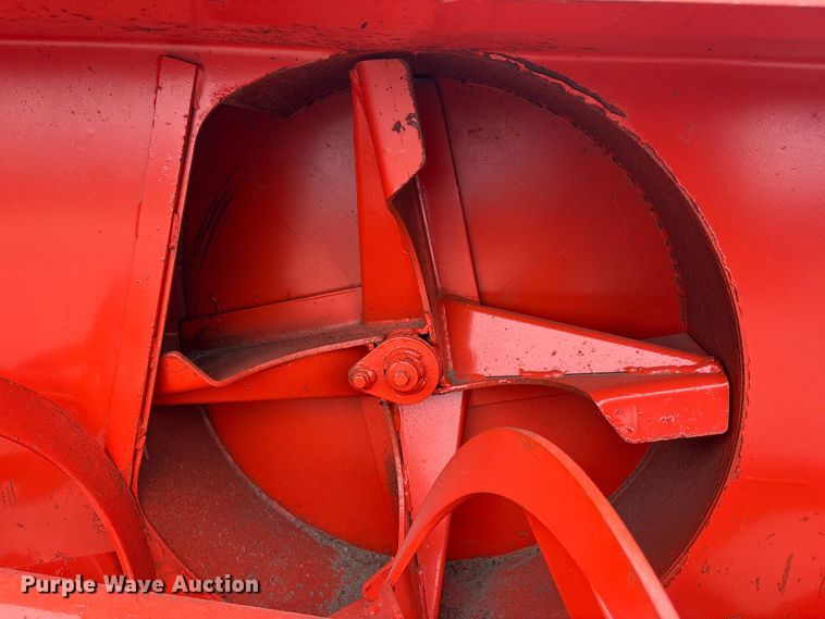 image for item FG2562 Kubota L2174A snow blower