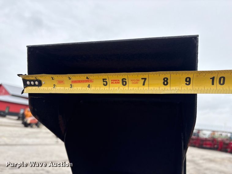 image for item FG2562 Kubota L2174A snow blower