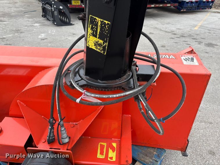 image for item FG2562 Kubota L2174A snow blower