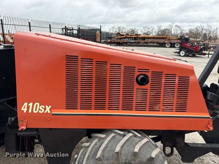 image for item FG2563 2000 Ditch Witch 410SXD vibratory cable plow