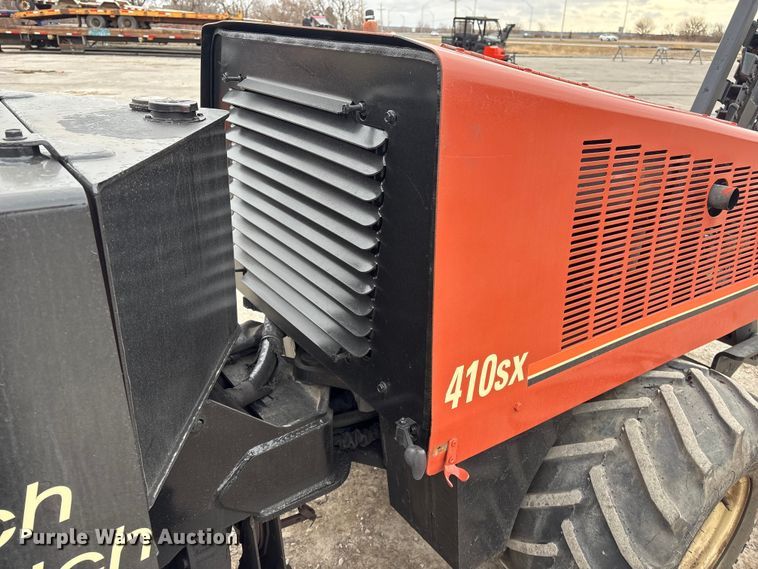 image for item FG2563 2000 Ditch Witch 410SXD vibratory cable plow