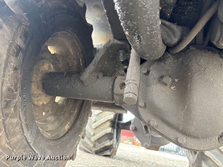 image for item FG2563 2000 Ditch Witch 410SXD vibratory cable plow