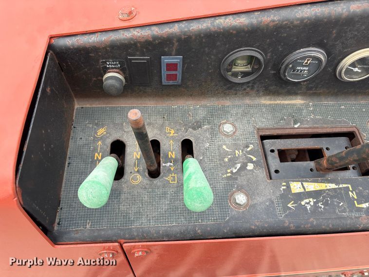 image for item FG2563 2000 Ditch Witch 410SXD vibratory cable plow