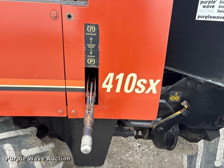 image for item FG2563 2000 Ditch Witch 410SXD vibratory cable plow