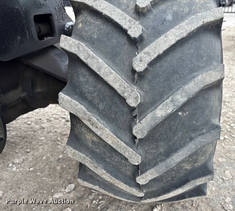 image for item FG2563 2000 Ditch Witch 410SXD vibratory cable plow