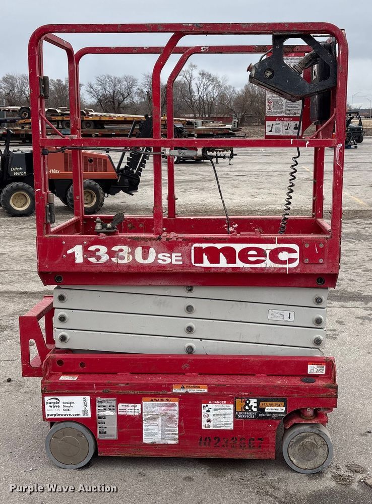 image for item FG2565 2018 MEC 1330SE scissor lift