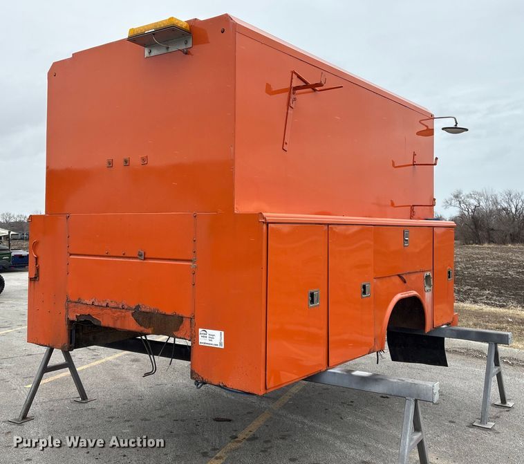 image for item FG2566 Reading UR132ADW-D utility bed