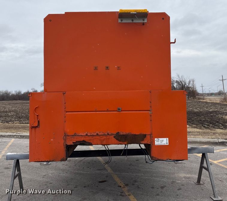 image for item FG2566 Reading UR132ADW-D utility bed