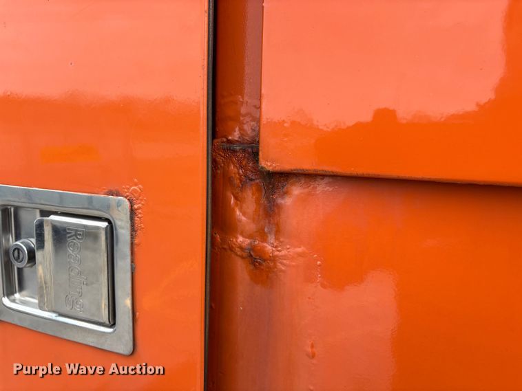 image for item FG2566 Reading UR132ADW-D utility bed